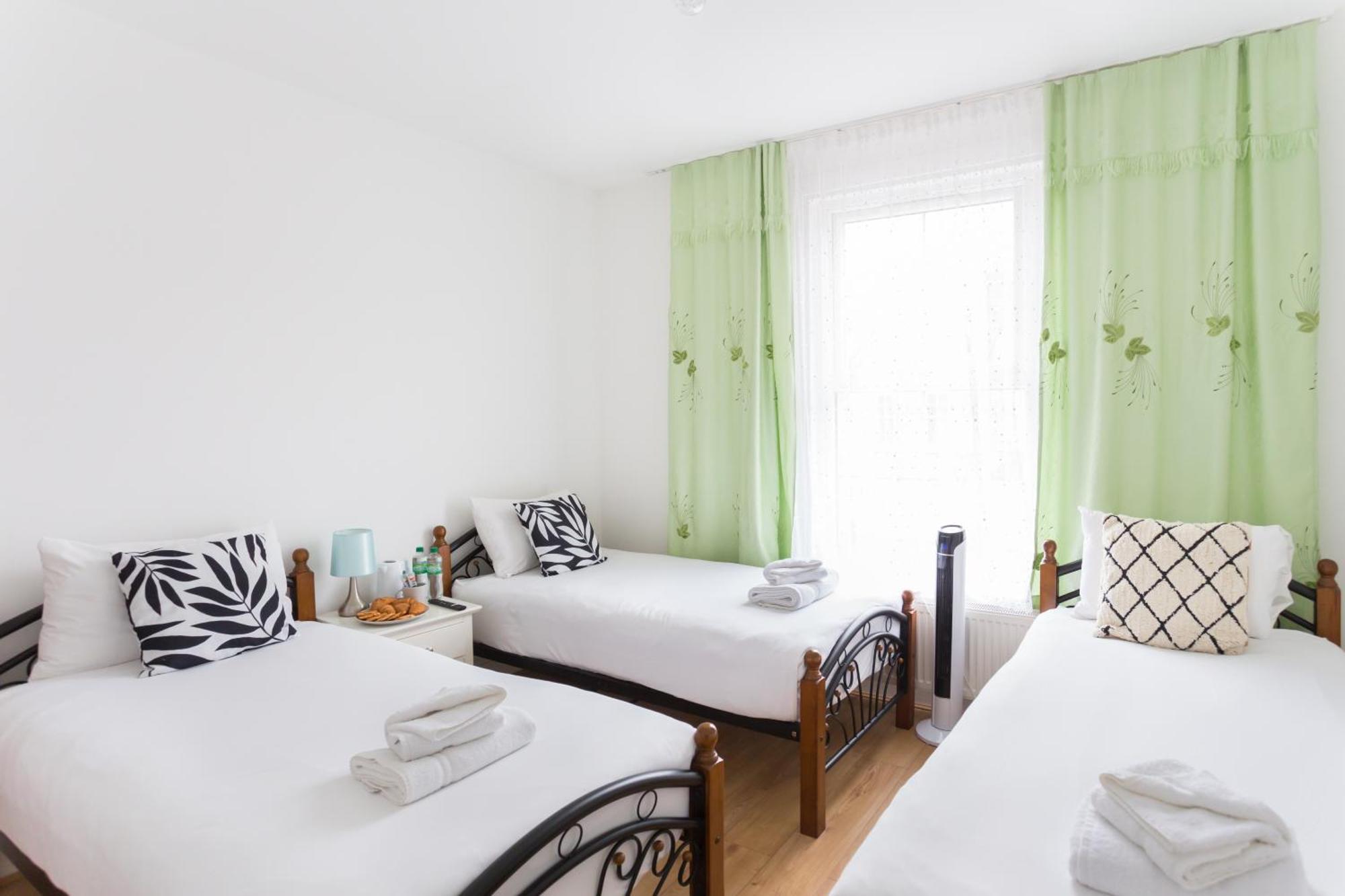 Wood Green Budget Rooms - Next To Mall & Metro Station - 10 Min To City Center London Eksteriør bilde