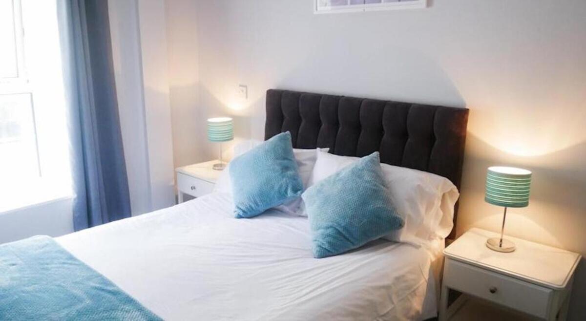 Wood Green Budget Rooms - Next To Mall & Metro Station - 10 Min To City Center London Eksteriør bilde