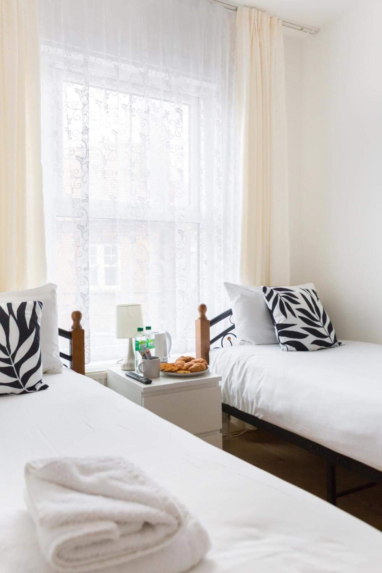Wood Green Budget Rooms - Next To Mall & Metro Station - 10 Min To City Center London Eksteriør bilde