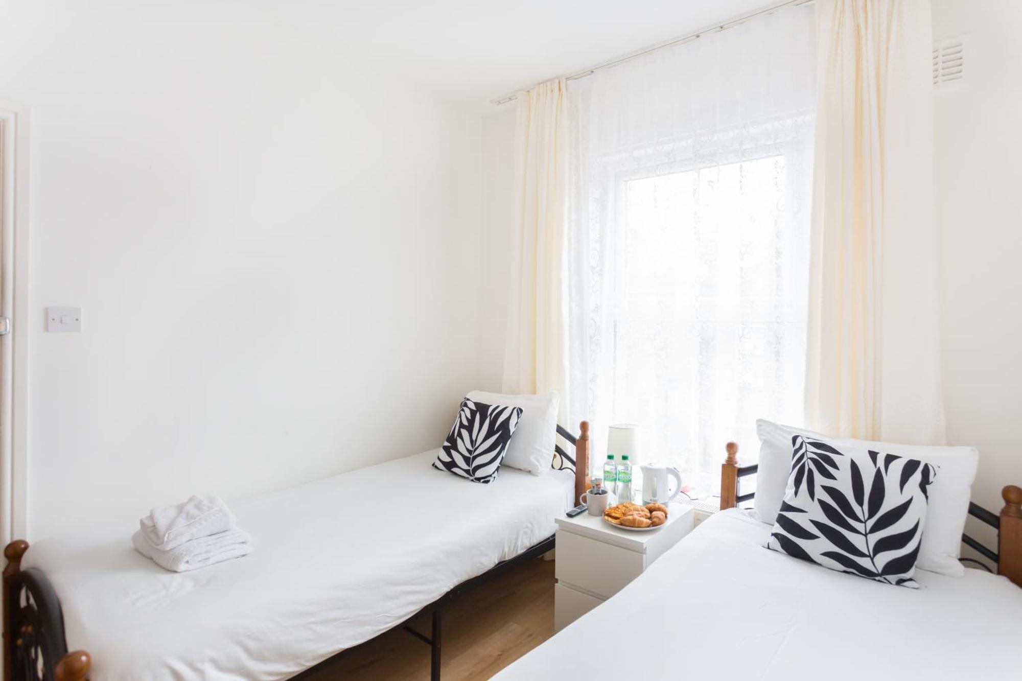 Wood Green Budget Rooms - Next To Mall & Metro Station - 10 Min To City Center London Eksteriør bilde