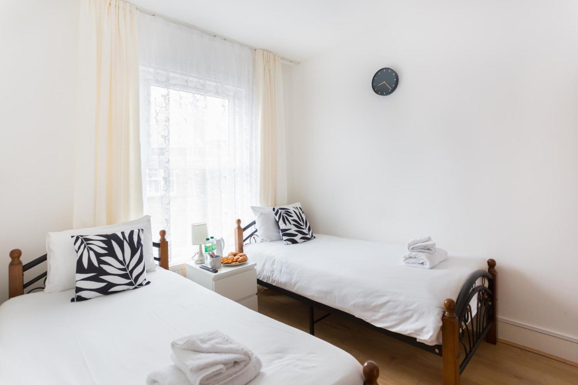 Wood Green Budget Rooms - Next To Mall & Metro Station - 10 Min To City Center London Eksteriør bilde